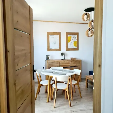 / Piaskowa Gora 公寓 *