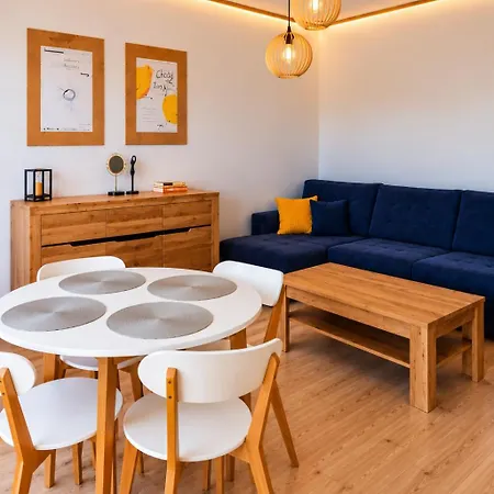 / Piaskowa Gora Apartment Waldenburg