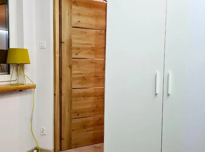 / Piaskowa Gora 公寓 瓦乌布日赫