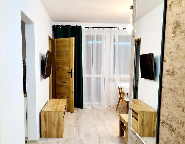 / Piaskowa Gora * 瓦乌布日赫